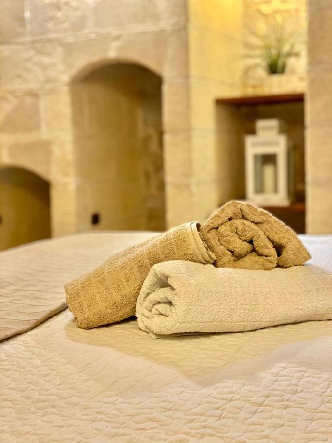 Suite Arco 166 Stanza Privata Trani Extérieur photo